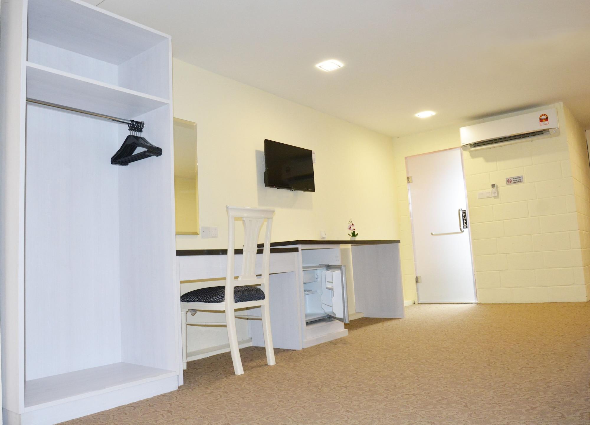 Promenade Service Apartment Kota Kinabalu Exterior photo