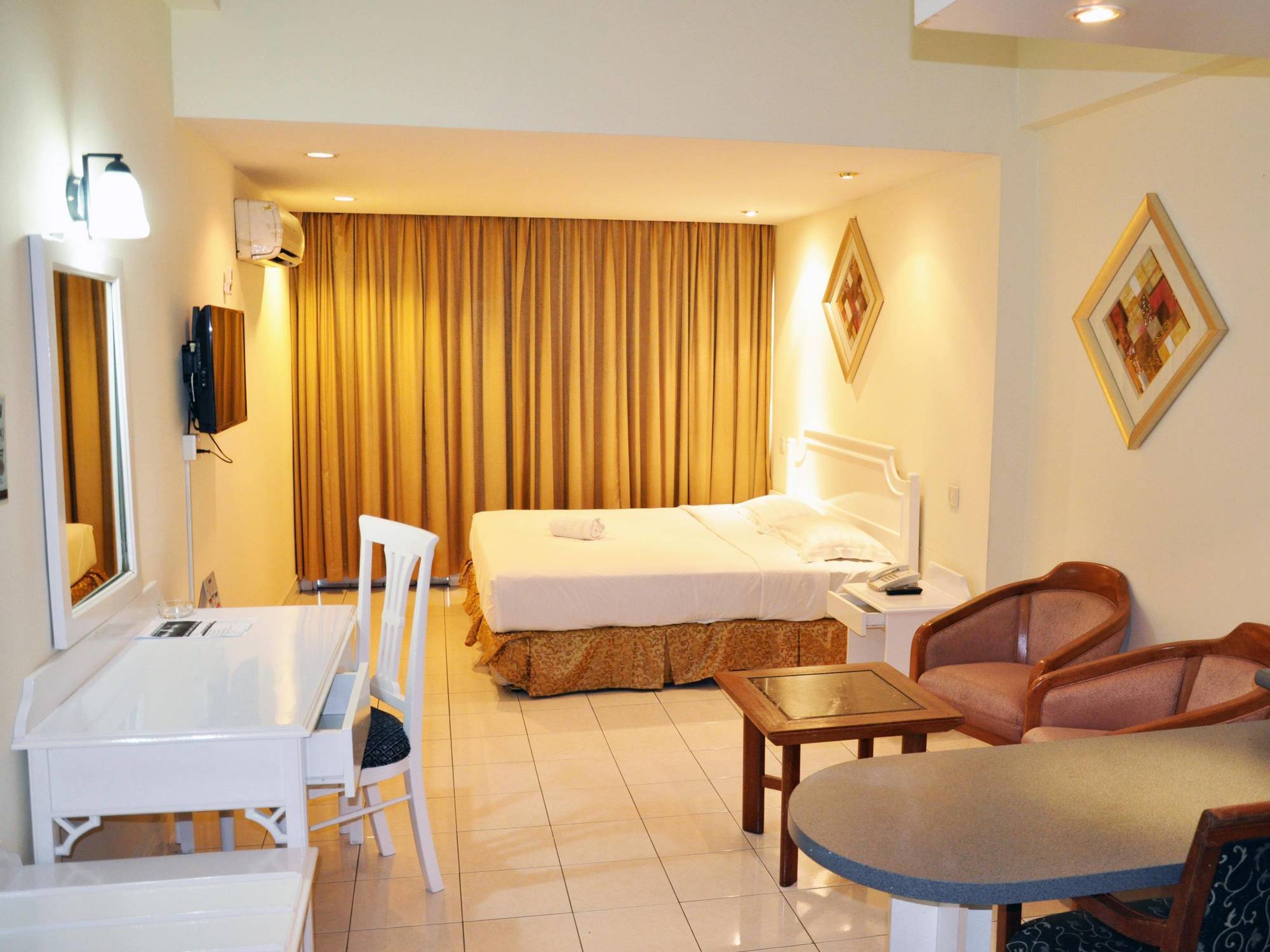Promenade Service Apartment Kota Kinabalu Exterior photo